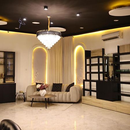 Johnwood Hotel By Bolton Abuja Bagian luar foto