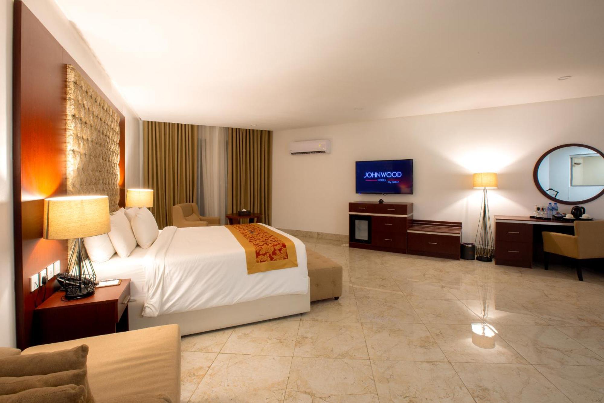 Johnwood Hotel By Bolton Abuja Bagian luar foto